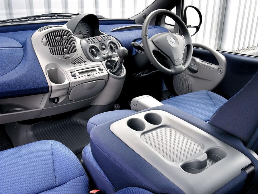  Fiat Multipla 2004 года  (UK) (фото 8 из 8)